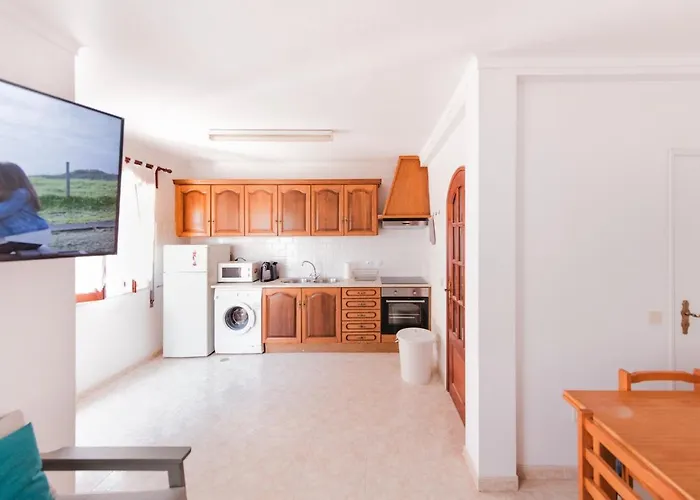 Zambujeira Do Mar 4-Bed House Perfect For Families & Friends