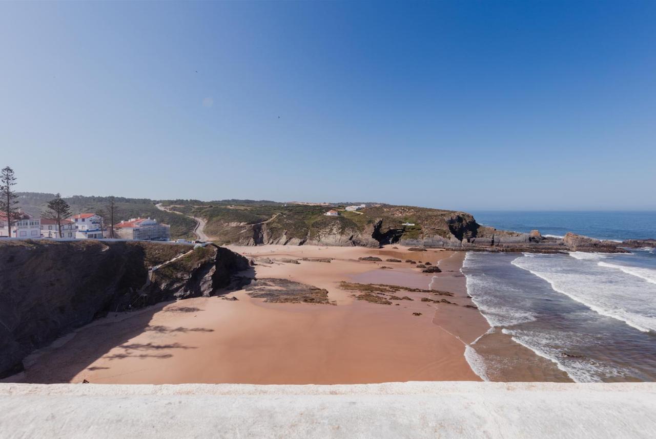 Apartment 4-bed House Perfect For Families & Friends *