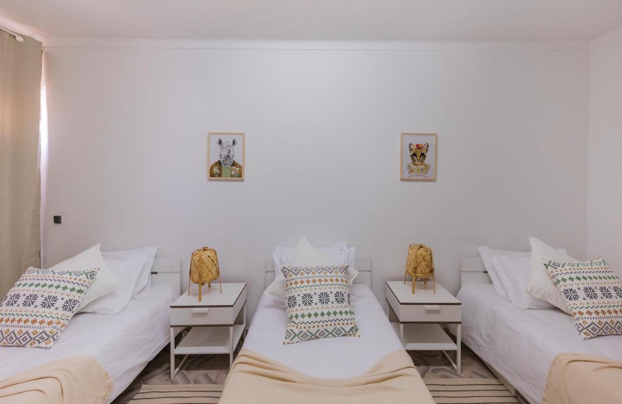 4-bed House Perfect For Families & Friends Apartment Zambujeira do Mar