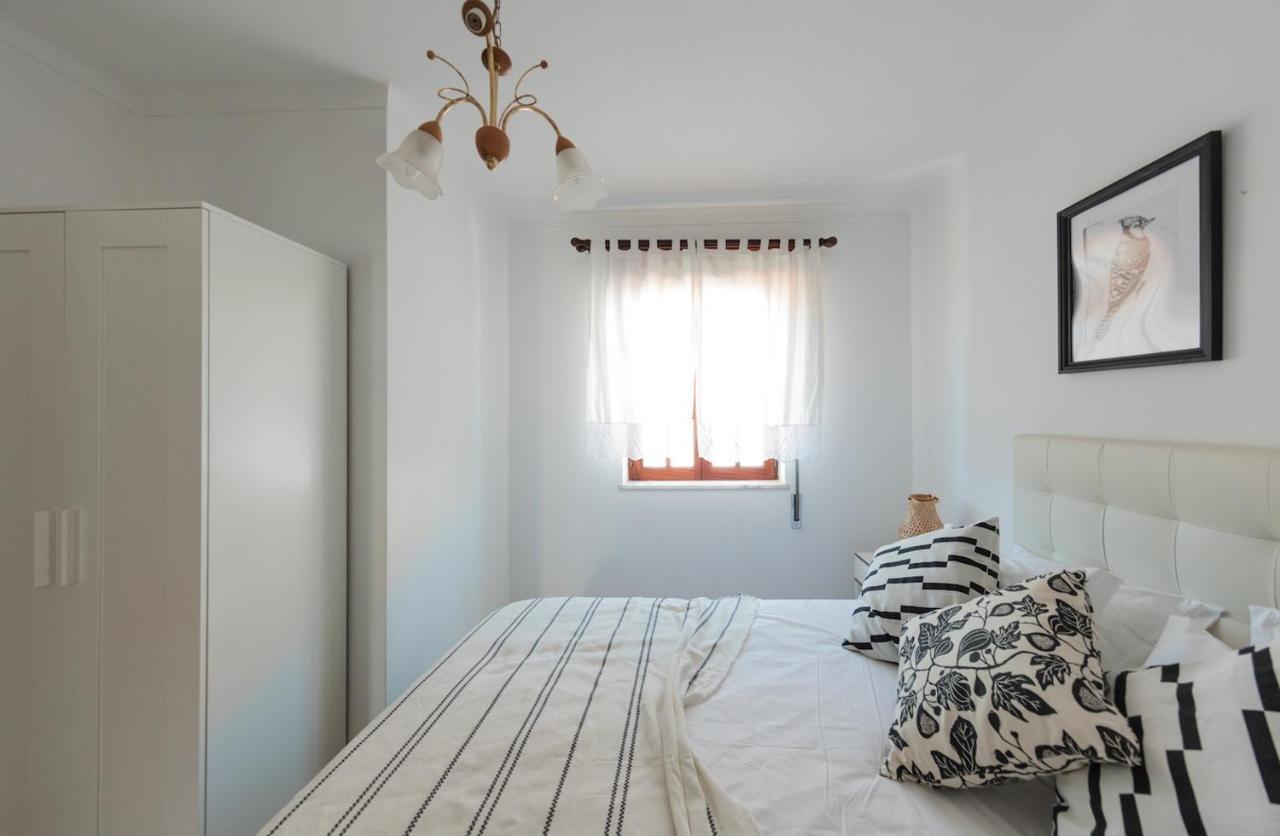 Apartment 4-bed House Perfect For Families & Friends *