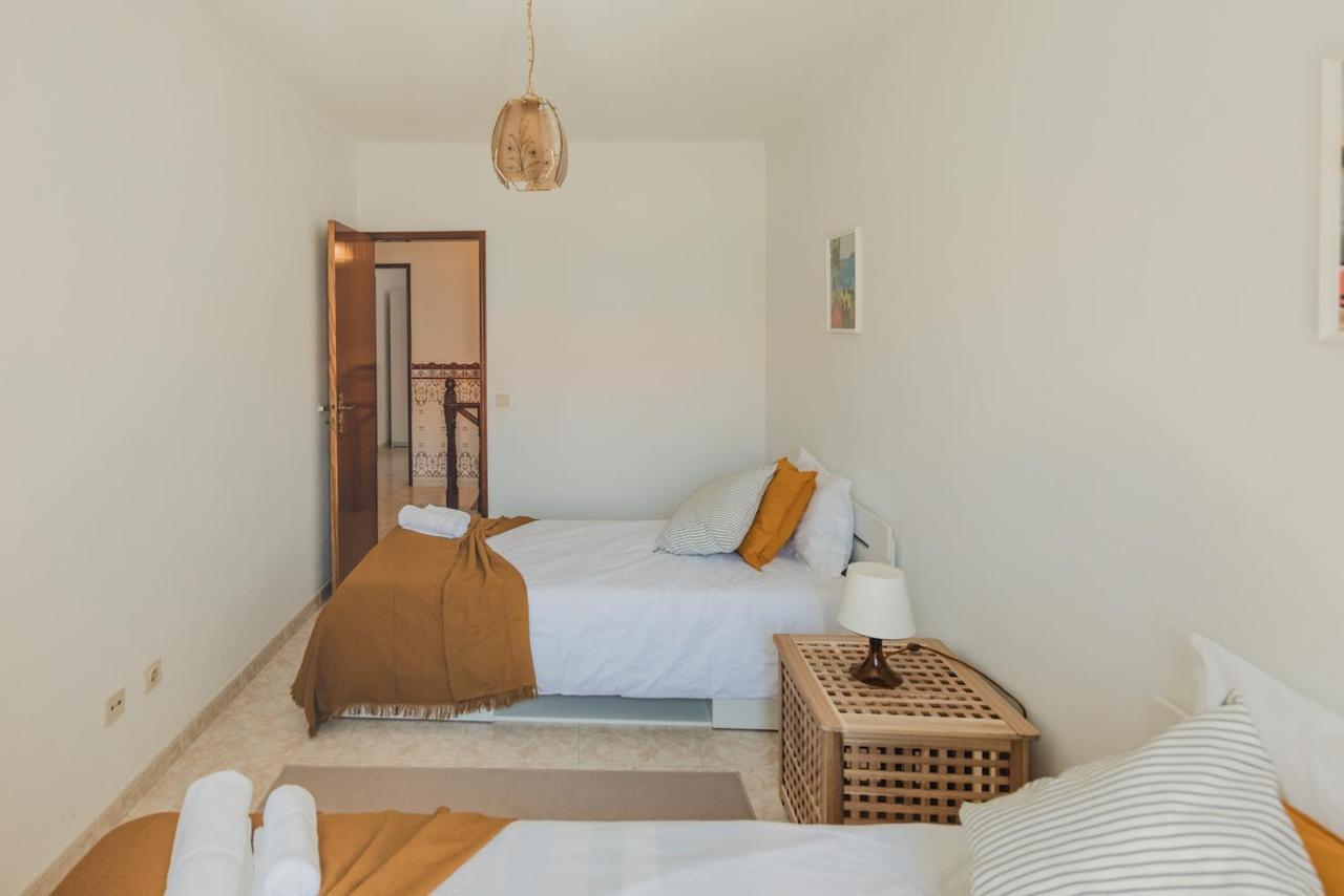 Apartment 4-bed House Perfect For Families & Friends